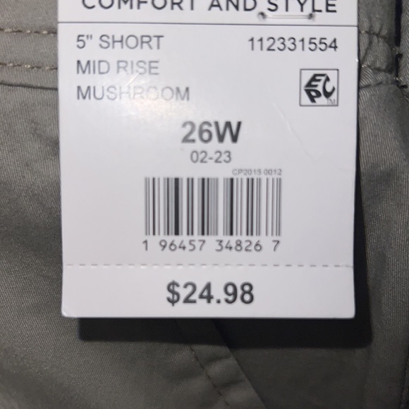 Shorts - Picture 6 of 6